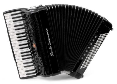 le super paolo 41/120 est le seul accordéon à double boite de résonnance en touche piano de paolo soprani