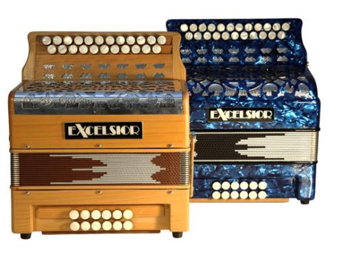 trikitixa est un accordéon diatonique qui anime ces formidables moments de gaieté et de tradition